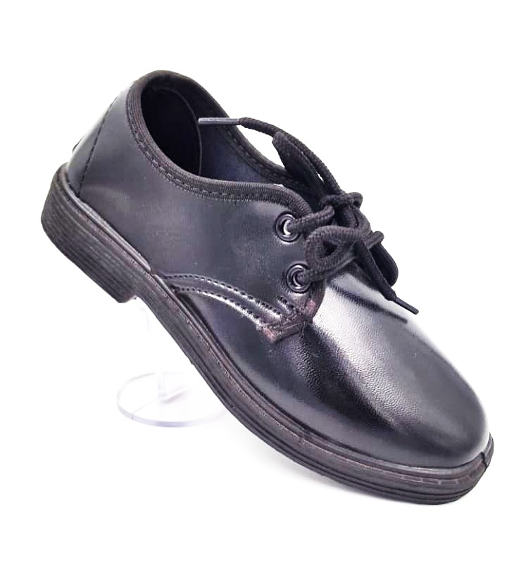 SCHOOL SHOE