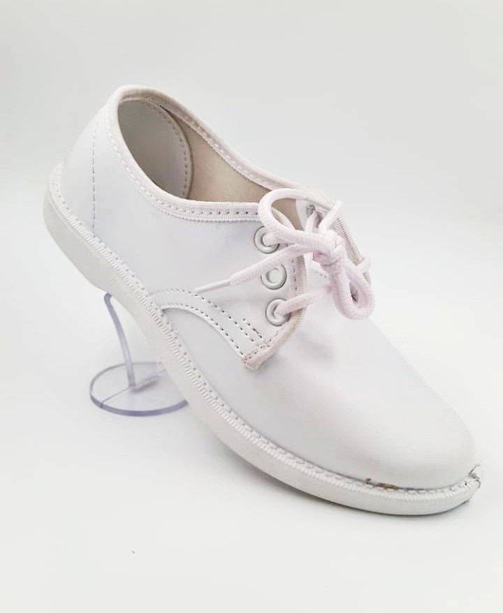 SCHOOL SHOE (WHITE)